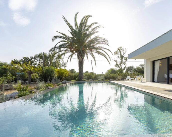 Saint-Cyprien, villa 5 chambres, piscine, pied dans l&rsquo;eau