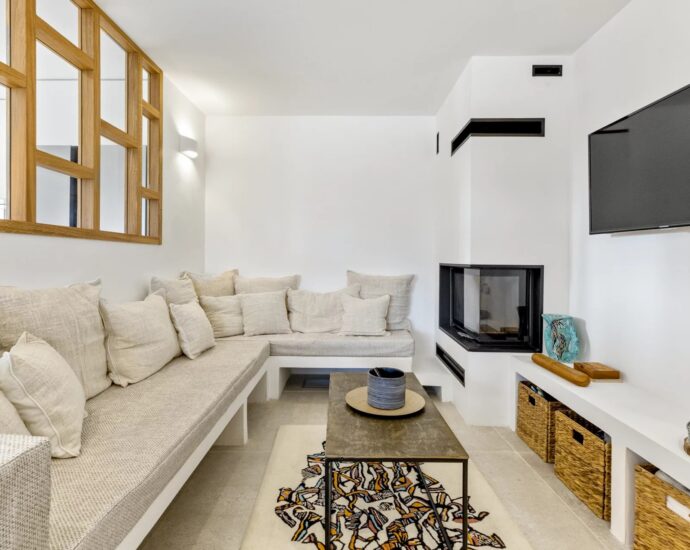 Saint-Cyprien, villa 5 chambres, piscine, pied dans l&rsquo;eau