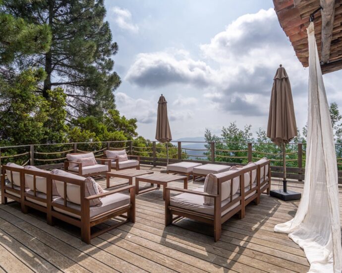 Porto-Vecchio, 3 villas, 7 bedrooms, swimming pool, sea and mountain views, near beach