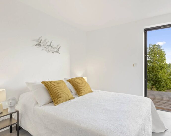 Pianottoli-Caldarello, Villa 6 chambres, piscine, vue mer, proche plage