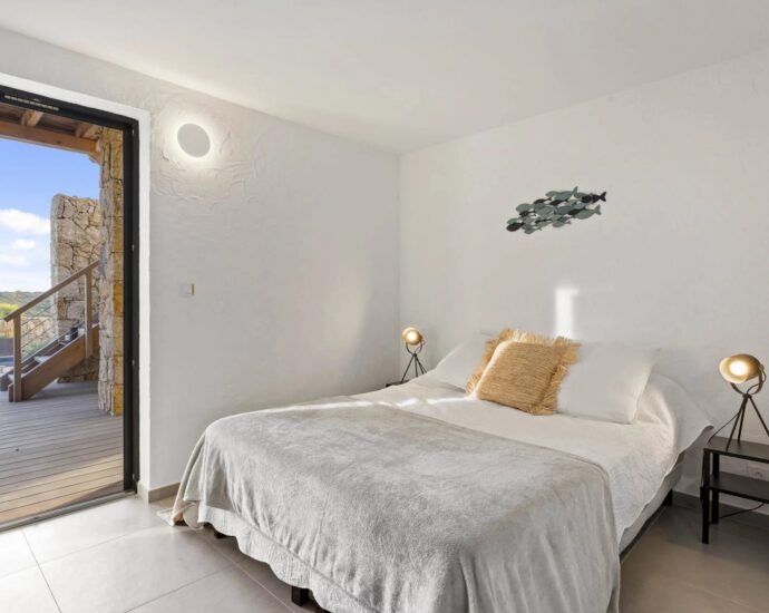 Pianottoli-Caldarello, Villa 6 chambres, piscine, vue mer, proche plage