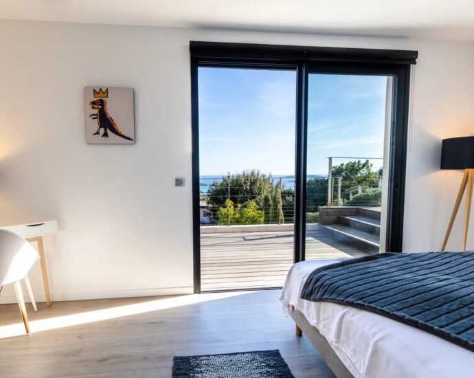 Saint-Cyprien, villa 6 chambres, piscine, vue mer panoramique, proche plage