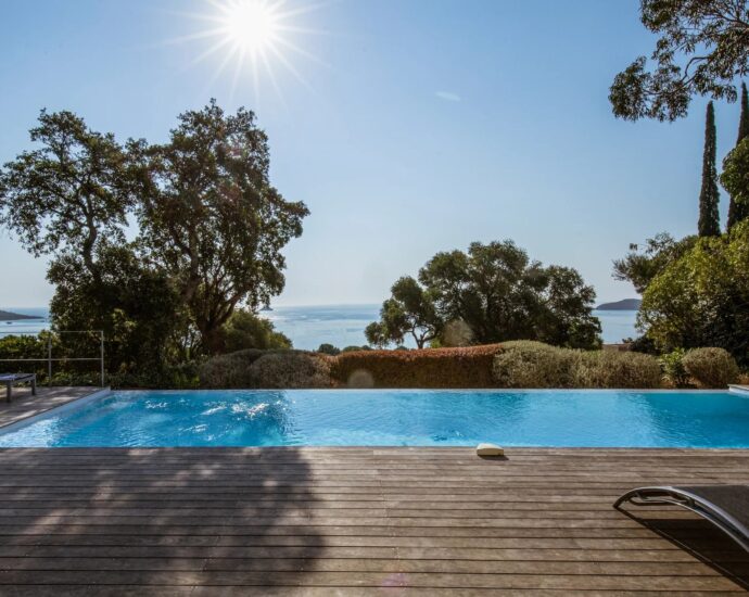 Pinarello, Villa 5 chambres, piscine, vue mer et montagnes