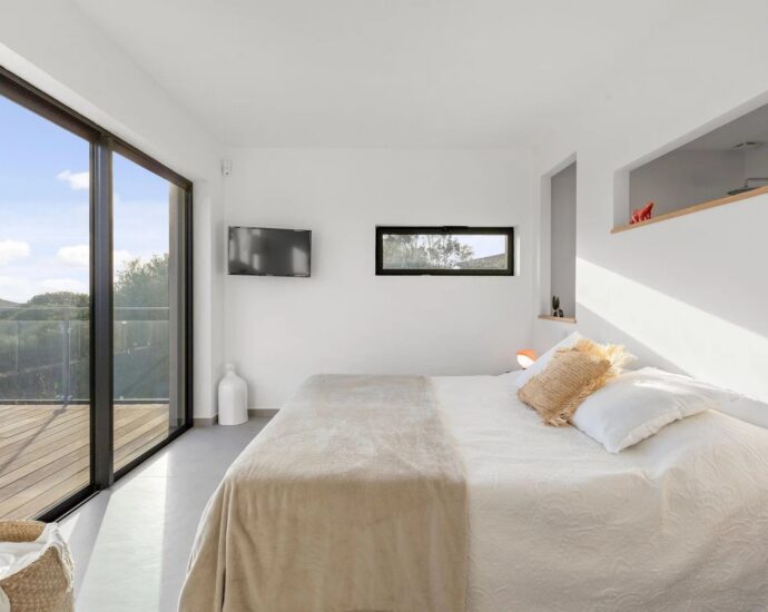 Pianottoli-Caldarello, Villa 6 chambres, piscine, vue mer, proche plage