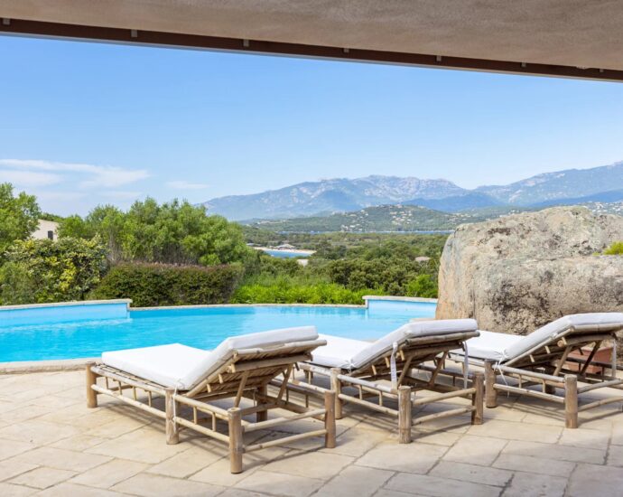 Porto-Vecchio, Domaine de Cala Rossa, villa 5 chambres, piscine et plage à pied