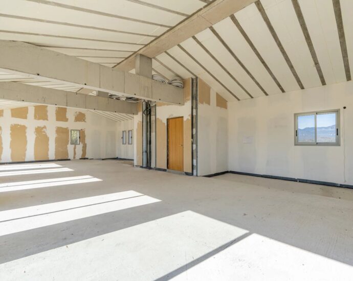 Porto-Vecchio, Appartement en attique, 3 chambres, terrasse, vue mer panoramique, proche centre-ville et plages