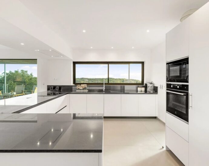 Pianottoli-Caldarello, Villa 6 chambres, piscine, vue mer, proche plage