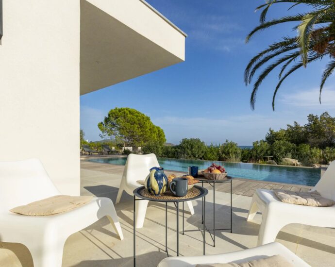 Saint-Cyprien, villa 5 chambres, piscine, pied dans l&rsquo;eau