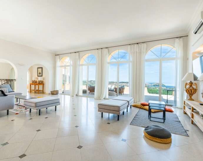 Calvi, villa, 5 bedroom, panoramic sea view, heated pool, close to beaches