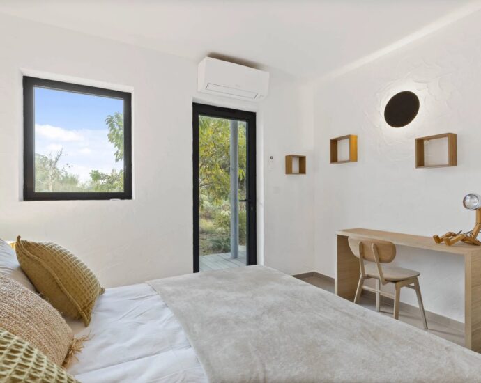 Pianottoli-Caldarello, Villa 6 chambres, piscine, vue mer, proche plage