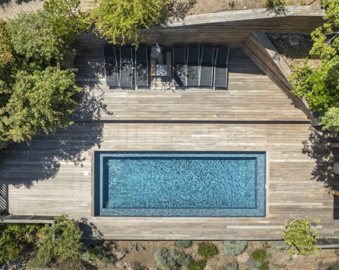 Porto-Vecchio, 3 villas, 7 bedrooms, swimming pool, sea and mountain views, near beach