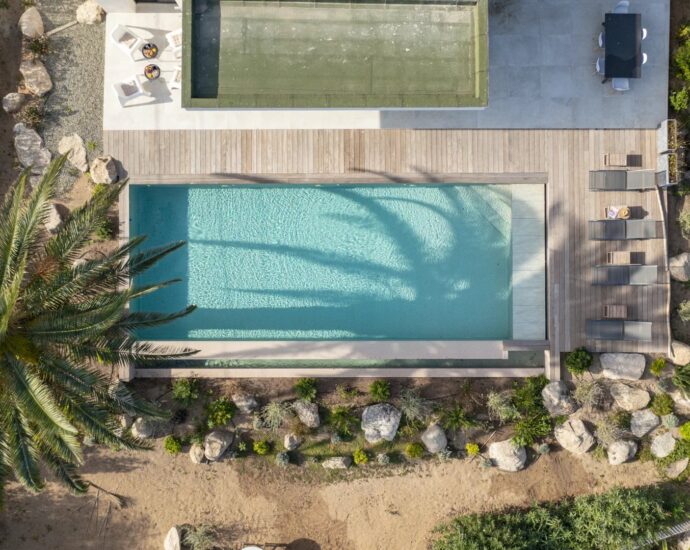 Saint-Cyprien, villa 5 chambres, piscine, pied dans l&rsquo;eau