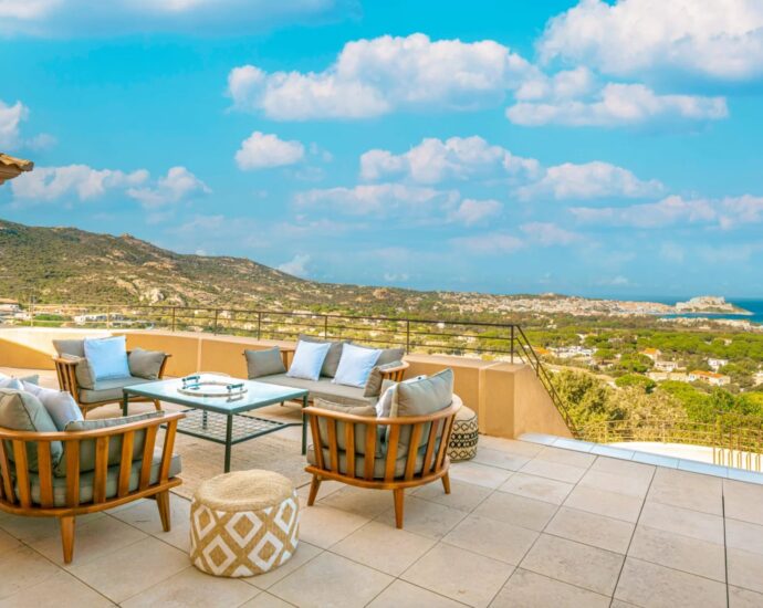 Calvi, villa, 5 bedroom, panoramic sea view, heated pool, close to beaches