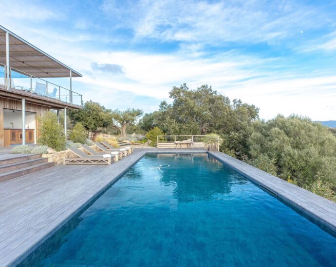 Pianottoli-Caldarello, Villa 6 chambres, piscine, vue mer, proche plage