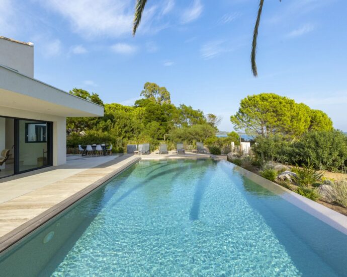 Saint-Cyprien, villa 5 chambres, piscine, pied dans l&rsquo;eau