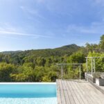 Favone, villa within walking distance to the beach, sea and mountain views, 4 bedrooms, heated infinity pool