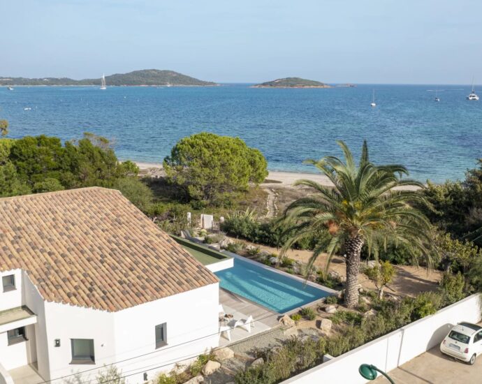 Saint-Cyprien, villa 5 chambres, piscine, pied dans l&rsquo;eau