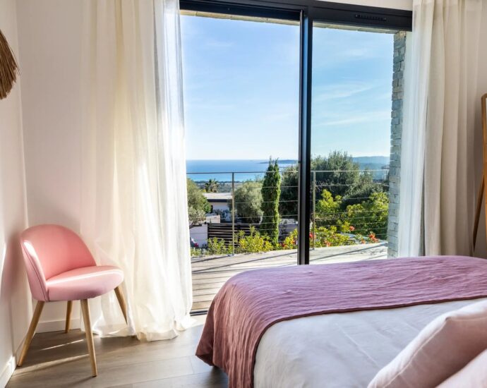 Saint-Cyprien, villa 6 chambres, piscine, vue mer panoramique, proche plage