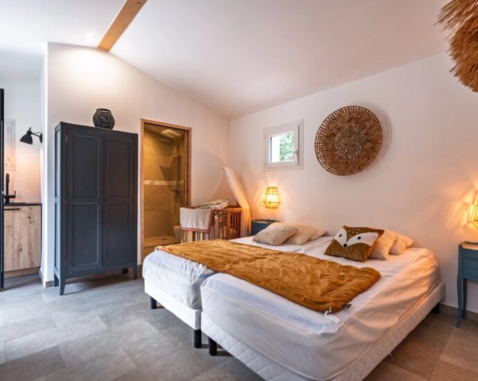 Région de Calvi, Zilia, villa 5 chambres, piscine chauffée, vue montagnes