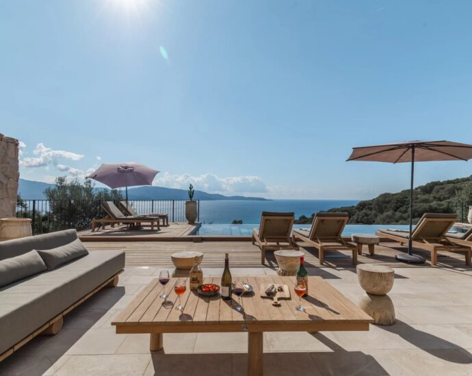 Olmeto, Abbartello, 6 chambres, piscine à débordement, vue mer panoramique, proche plage