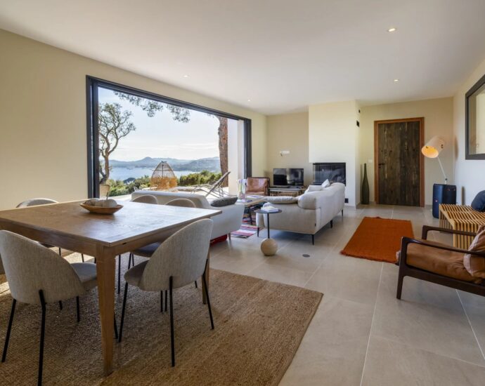 Porto-Vecchio, Marina Di Fiori,  Villa 4 chambres, piscine, vue mer, proche plage