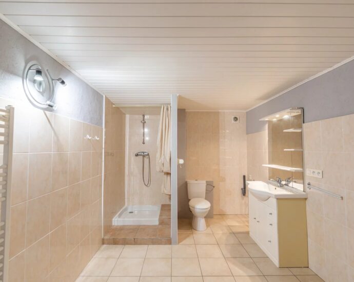 Porto-Vecchio. 3-Bedroom Villa with Studio. Panoramic View of the Port