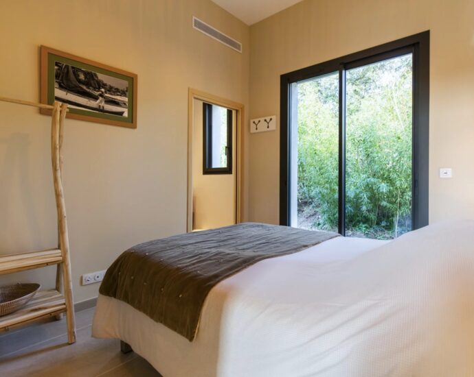 Porto-Vecchio, Marina Di Fiori,  Villa 4 chambres, piscine, vue mer, proche plage