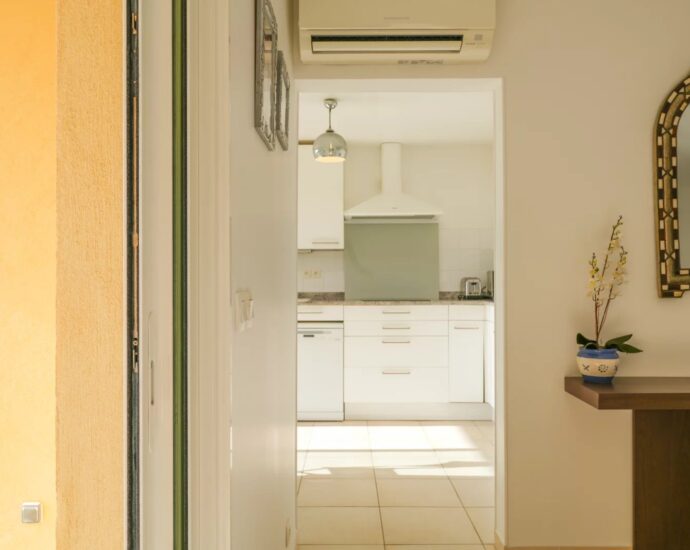 Ajaccio, Route des Sanguinaires, Appartement vue mer panoramique, 3 chambres, terrasse, plage à pied