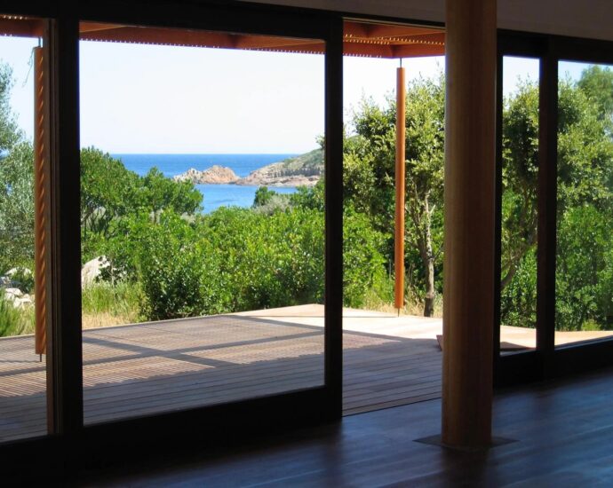 Cappiciola, Waterfront Property, 7 Bedrooms, 2 Pools, Direct Beach Access, Panoramic Sea Views
