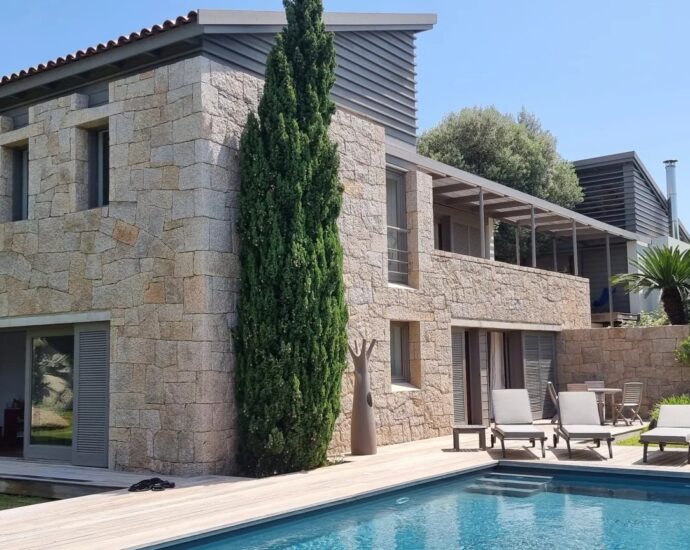 Cappiciola, Waterfront Property, 7 Bedrooms, 2 Pools, Direct Beach Access, Panoramic Sea Views