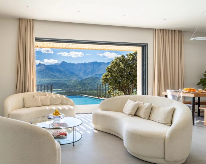 Santa-Reparata Di Balagna, 4 chambres, piscine, vue panoramique lac et montagnes