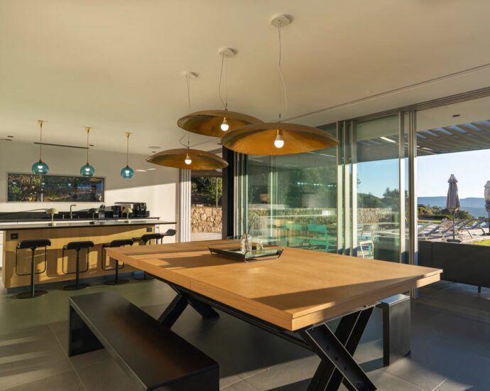 Porto Vecchio, Arasu, Villa 6 chambres,  vue mer, piscine, proche plage