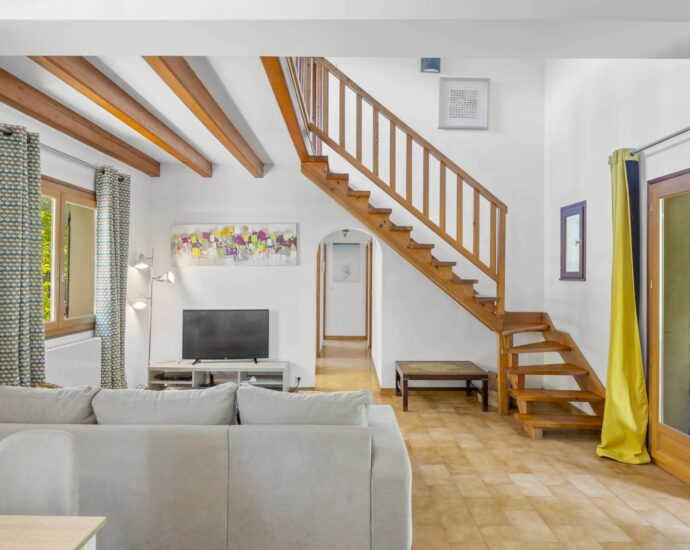 Sainte-Lucie de Porto-Vecchio, Property with 3 Homes, Pool, Near the River and Pinarello Beach