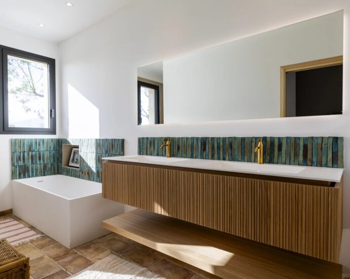 Porto-Vecchio, Marina Di Fiori,  Villa 4 chambres, piscine, vue mer, proche plage