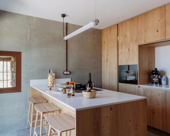 Propriano, 3 bedroom villa, swimming pool, sea and mountain views, close to the beach