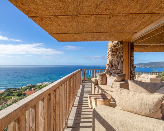 Olmeto, Villa, Sea and Mountain View, 6 Bedrooms, Swimming Pool