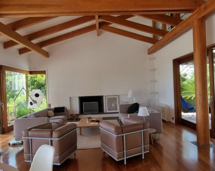Cappiciola, Waterfront Property, 7 Bedrooms, 2 Pools, Direct Beach Access, Panoramic Sea Views