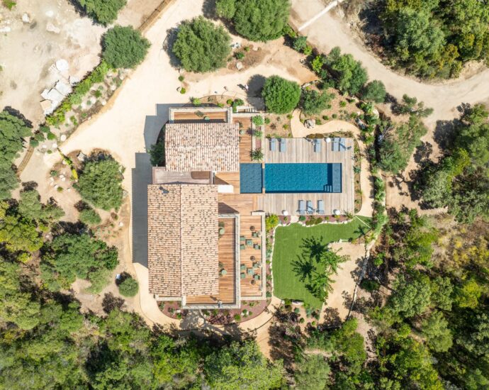 Exclusivité, Pinarello, Villa neuve en pierre, 4 chambres, piscine, vue mer et plage à pied