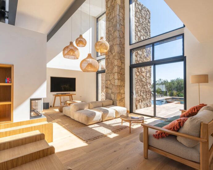 Exclusivité, Pinarello, Villa neuve en pierre, 4 chambres, piscine, vue mer et plage à pied