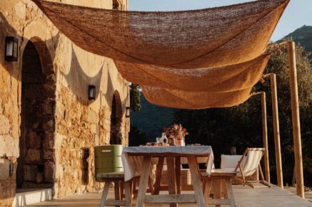 Propriano, 3 bedroom villa, swimming pool, sea and mountain views, close to the beach