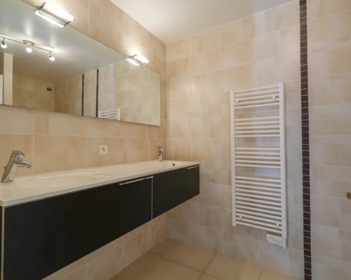 Ajaccio, Route des Sanguinaires, Appartement vue mer panoramique, 3 chambres, terrasse, plage à pied