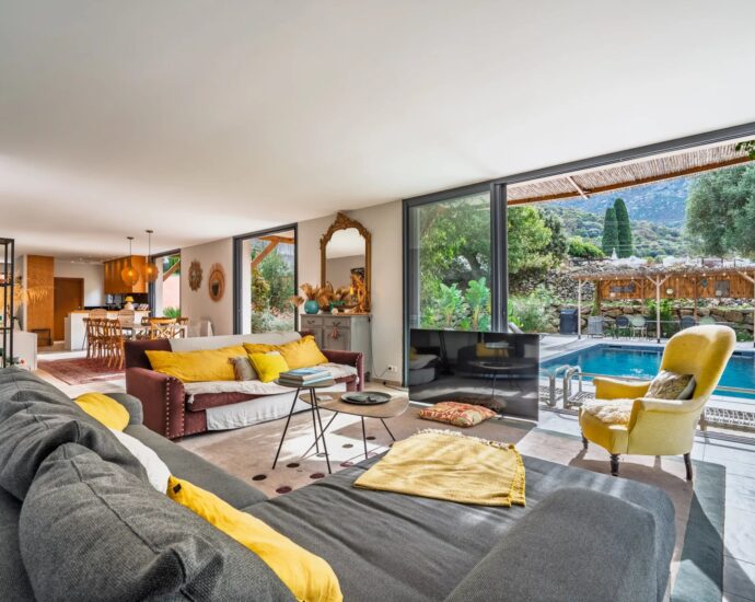 Région de Calvi, Zilia, villa 5 chambres, piscine chauffée, vue montagnes