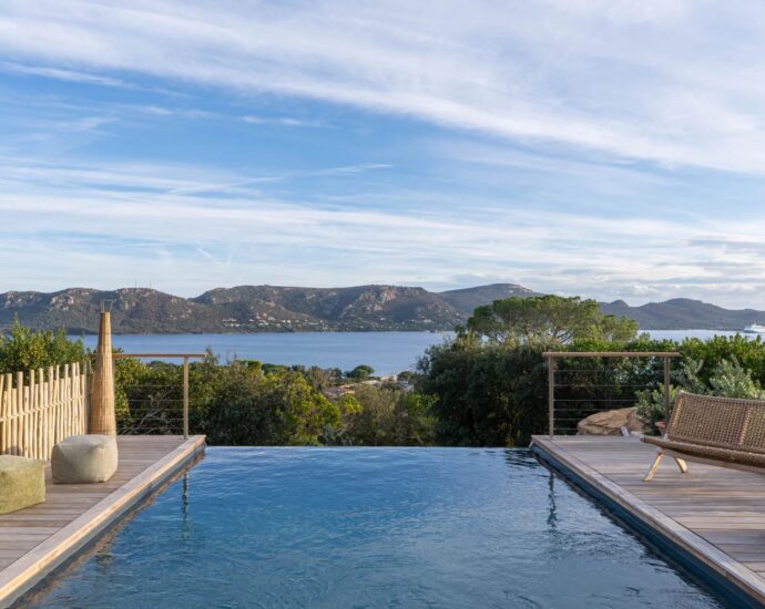 Porto-Vecchio, Marina Di Fiori,  Villa 4 chambres, piscine, vue mer, proche plage