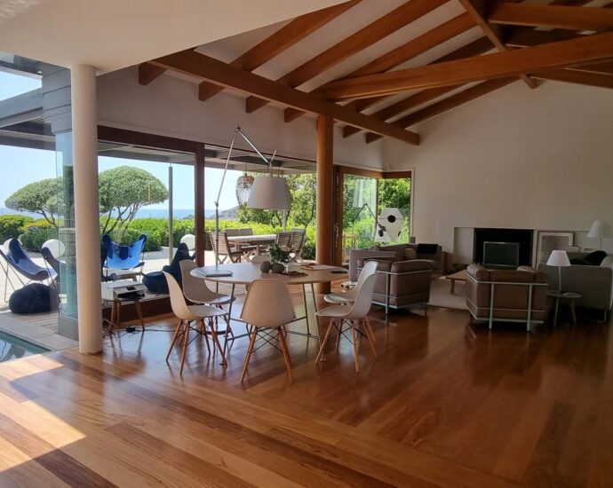 Cappiciola, Waterfront Property, 7 Bedrooms, 2 Pools, Direct Beach Access, Panoramic Sea Views