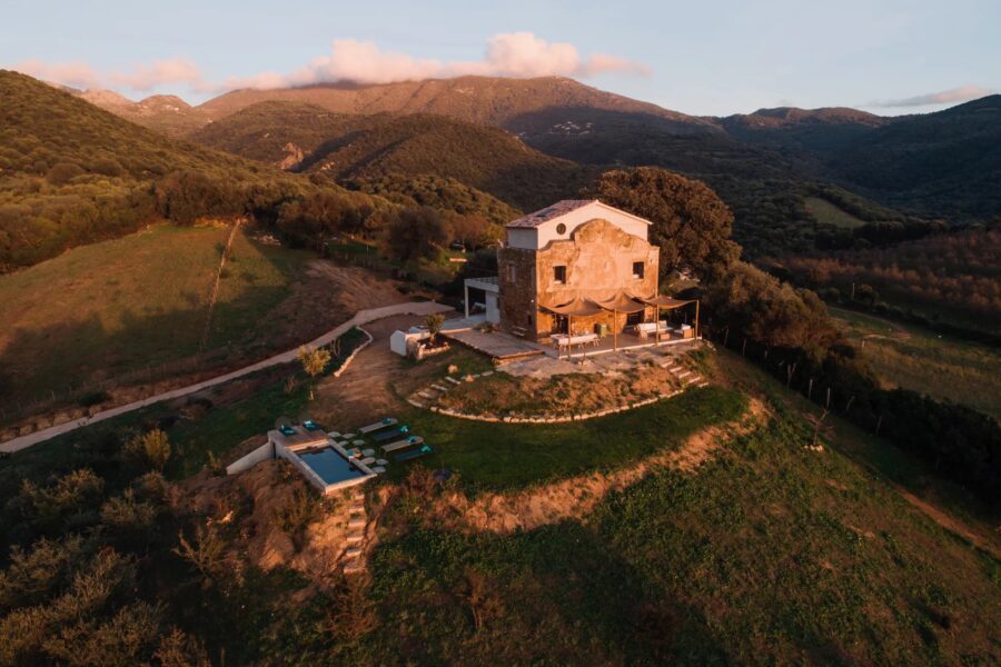 Propriano, 3 bedroom villa, swimming pool, sea and mountain views, close to the beach