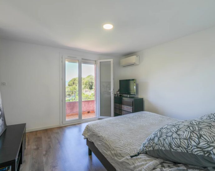 Bastelicaccia, Villa , 3 chambres, Un appartement, Vue mer et montagne