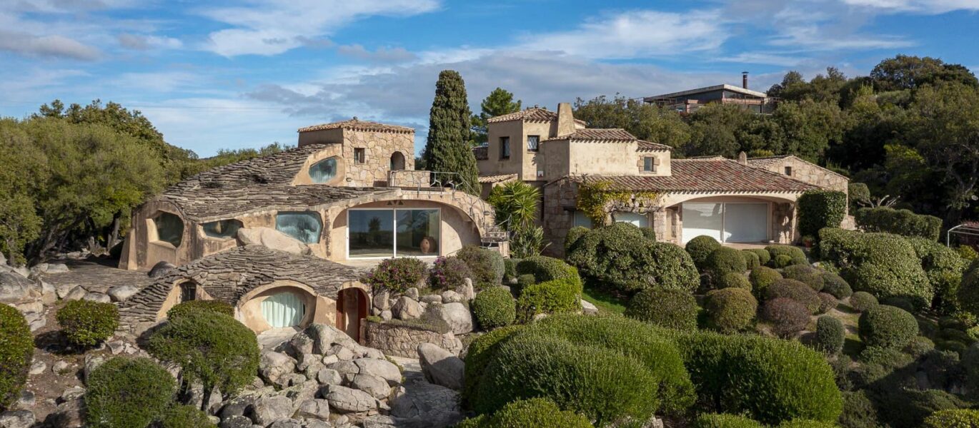 Vardiola, Villa d&rsquo;architecte, T6,  piscine, vue mer panoramique, proche plage