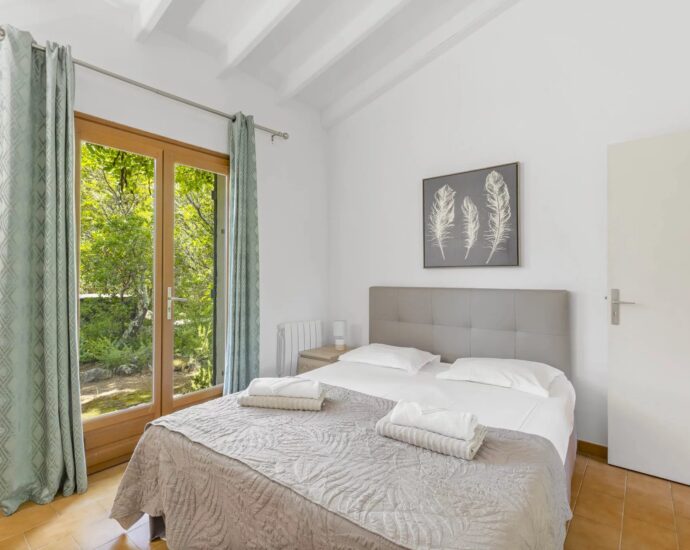 Sainte-Lucie de Porto-Vecchio, Property with 3 Homes, Pool, Near the River and Pinarello Beach