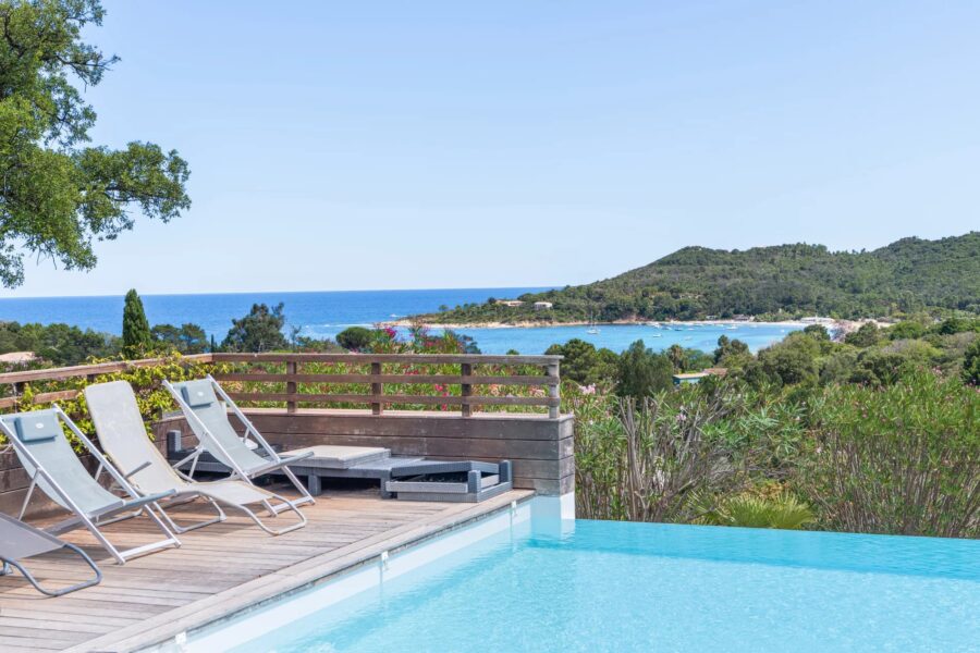 Favone, villa vue mer, 4 chambres, piscine, proche plage