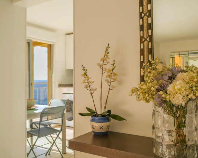 Ajaccio, Route des Sanguinaires, Appartement vue mer panoramique, 3 chambres, terrasse, plage à pied